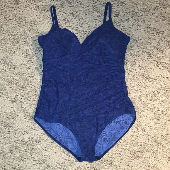 LL Bean Ruched Floral One Piece - Picture 1 of 8